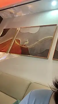 Snapshot of zhizhinaigai chatting on 12.21.25 zhizhinaigai online show from 12.21.25