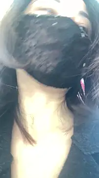 Snapshot of zhizhinaigai chatting on 01.12.26 zhizhinaigai online show from 01.12.26