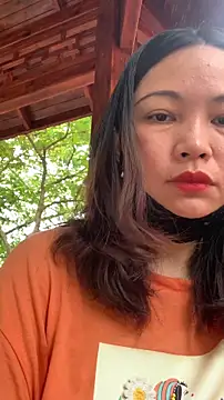 Snapshot of zhizhinaigai chatting on 04.06.26 zhizhinaigai online show from 04.06.26