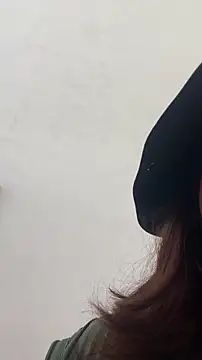 Snapshot of zhizhinaigai chatting on 04.11.26 zhizhinaigai online show from 04.11.26