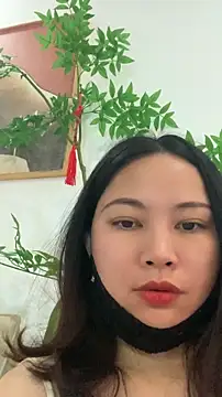 Snapshot of zhizhinaigai chatting on 04.14.26 zhizhinaigai online show from 04.14.26