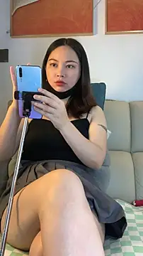 Snapshot of zhizhinaigai chatting on 05.08.26 zhizhinaigai online show from 05.08.26