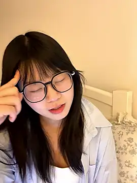 Ella-A9 online show from 11.21.25