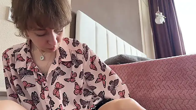 daniellia  online show from 10.27.25