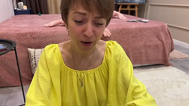 daniellia  online show from 12.01.25