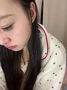 Snapshot of MengMeng0515 chatting on 04.24.26 MengMeng0515 online show from 04.24.26