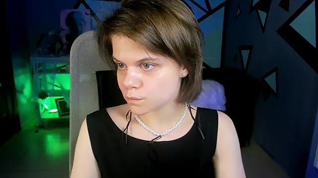 EllieMurler online show from 10.25.25