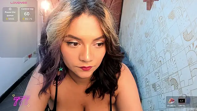 Kiara Cruz   online show from 03.24.26