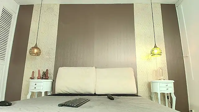 Tiifany Baker online show from 02.13.26