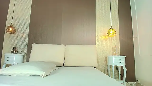 Tiifany Baker online show from 03.05.26