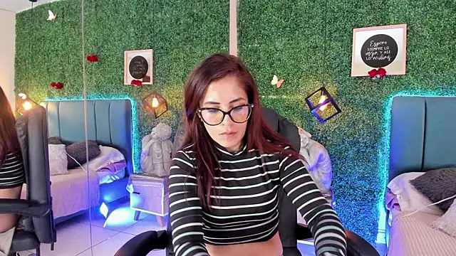 Linagh  online show from 04.04.26