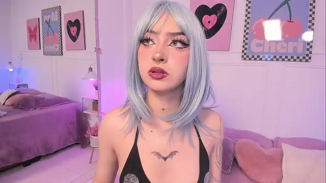 Zoe Lynch  online show from 12.04.25