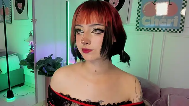 Zoe Lynch  online show from 03.23.26