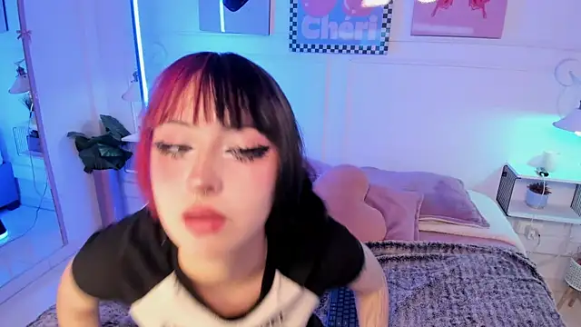 Snapshot of Zoe_Lynch_ chatting on 07.17.26 Zoe Lynch online show from 07.17.26