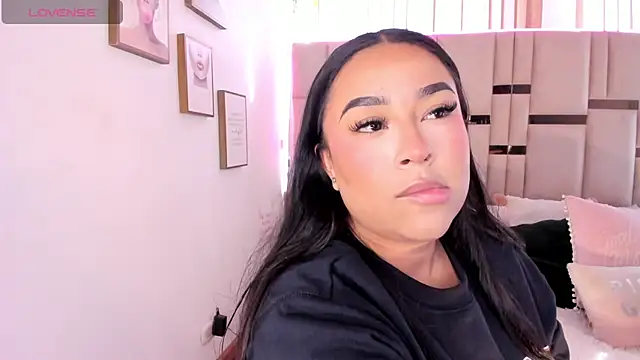 Zoey thompson online show from 10.28.25