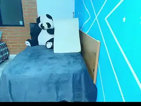 Snapshot of Ana_Fist_ chatting on 04.16.26 Ana Fist online show from 04.16.26