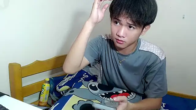 Snapshot of Asianjas chatting on 10.24.25 Asianjas online show from 10.24.25