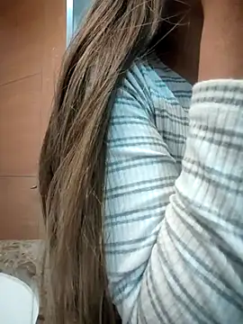 Snapshot of airamoon chatting on 09.21.25 airamoon online show from 09.21.25