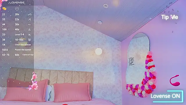 Snapshot of sweet_artemiis chatting on 11.12.25 sweet artemiis online show from 11.12.25