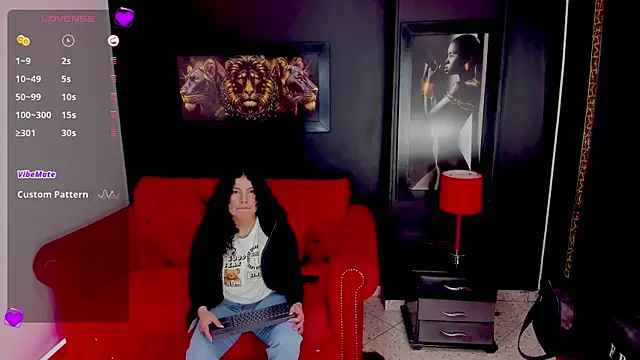 Snapshot of angelita_martins chatting on 09.19.25 angelita martins online show from 09.19.25