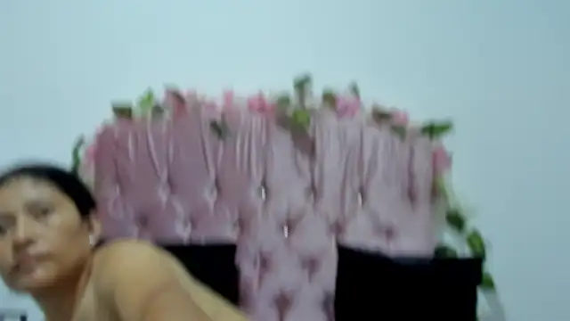 Snapshot of ivy_moon05 chatting on 11.08.25 ivy moon05 online show from 11.08.25