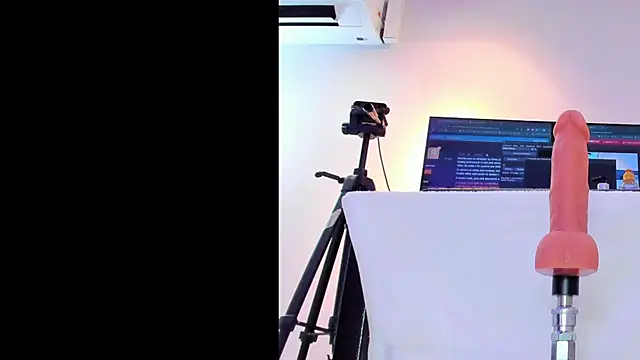 maily zanss online show from 10.15.25