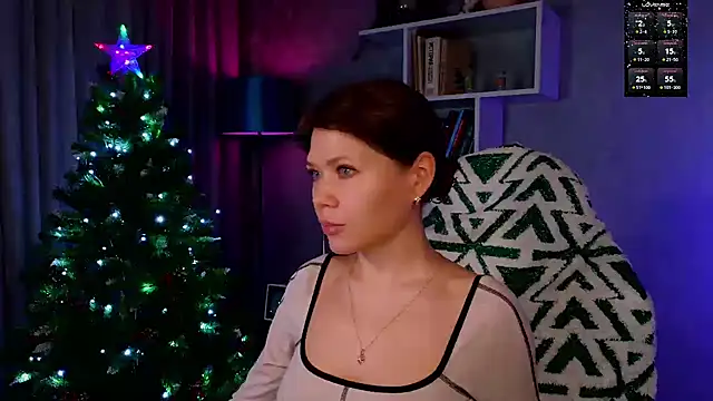 Snapshot of MyLittleGali chatting on 12.28.24 MyLittleGali online show from 12.28.24