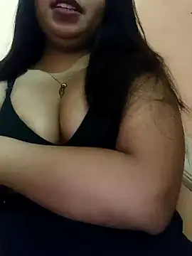 Maahhii 2 online show from 01.13.26