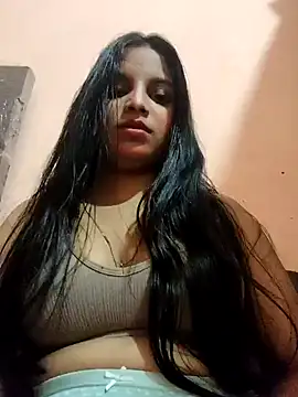 Maahhii 2 online show from 02.23.26