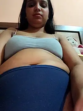 Maahhii 2 online show from 04.15.26