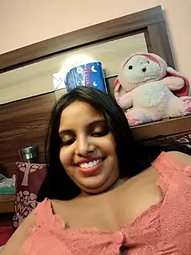 Snapshot of Maahhii_2 chatting on 04.27.26 Maahhii 2 online show from 04.27.26