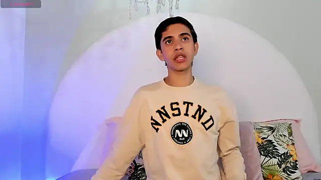 JoshuaSanzz online show from 12.18.25