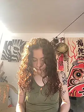 RavennMoonn online show from 10.28.25