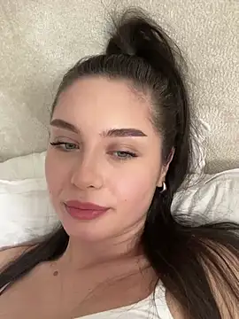 Ashley-Evans online show from 02.26.25