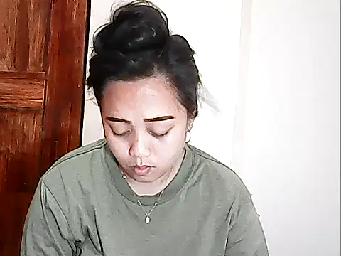 Snapshot of Pinay_Chubby20 chatting on 04.12.26 Pinay Chubby20 online show from 04.12.26