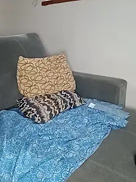 Snapshot of LoveFoxi chatting on 05.18.26 LoveFoxi online show from 05.18.26