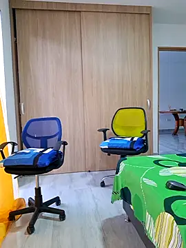 skinny23cm online show from 12.04.24