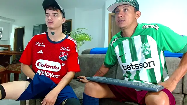 skinny23cm online show from 02.04.25