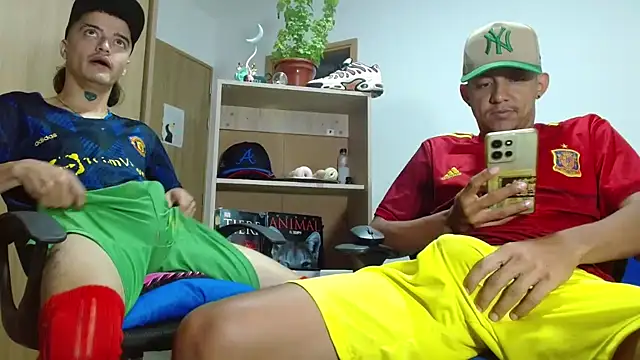 skinny23cm online show from 10.30.25