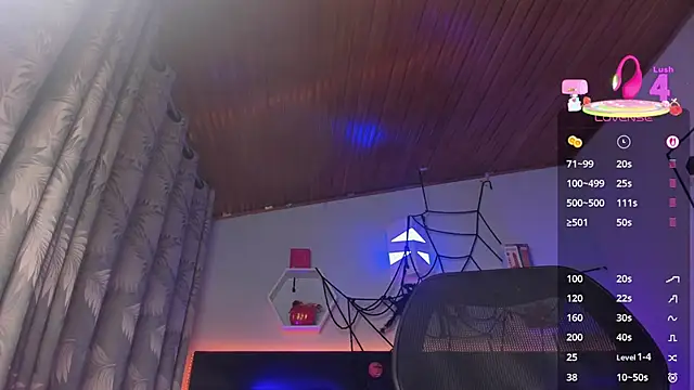 Snapshot of tyler_jones_ chatting on 10.25.25 tyler jones online show from 10.25.25