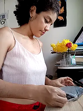 Snapshot of ancesstral_angel chatting on 10.09.25 ancesstral angel online show from 10.09.25