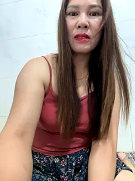 Moan Mary online show from 10.04.25