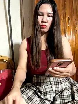 Moan Mary online show from 10.07.25