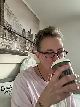 Curvy-Jinx online show from 02.23.26