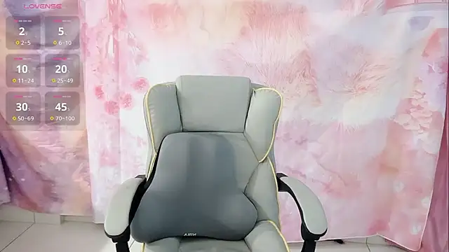 Snapshot of Crush-7ii chatting on 02.13.26 Crush-7ii online show from 02.13.26