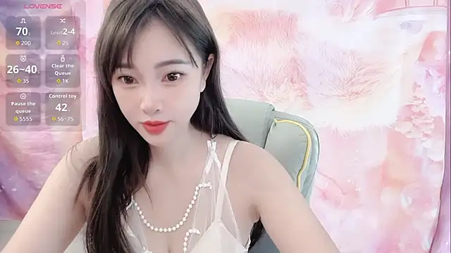 Snapshot of Crush-7ii chatting on 02.21.26 Crush-7ii online show from 02.21.26