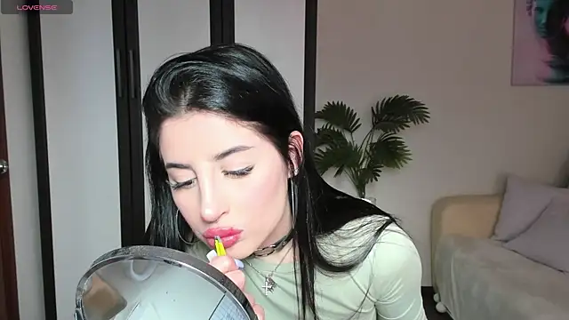 Snapshot of meowallen chatting on 10.16.25 meowallen online show from 10.16.25