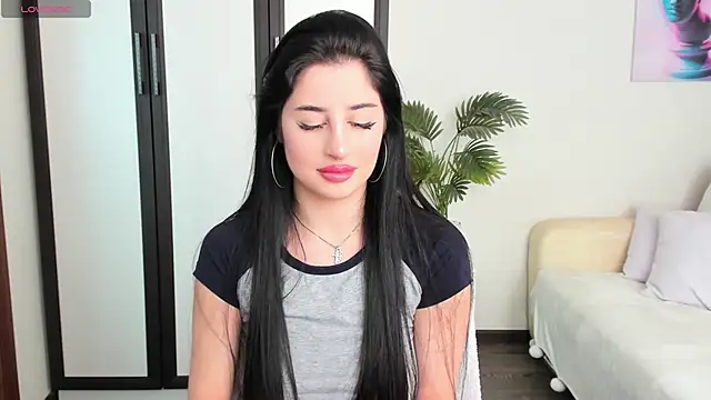 Snapshot of meowallen chatting on 10.17.25 meowallen online show from 10.17.25