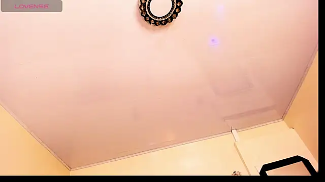 Rossedewitt  online show from 12.15.25