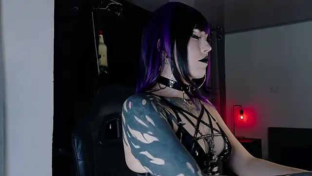 Angelabl0odborne online show from 02.02.26